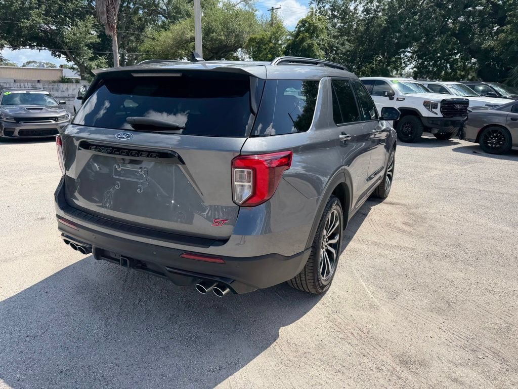 Used 2022 Ford Explorer ST AWD/4WD image 6
