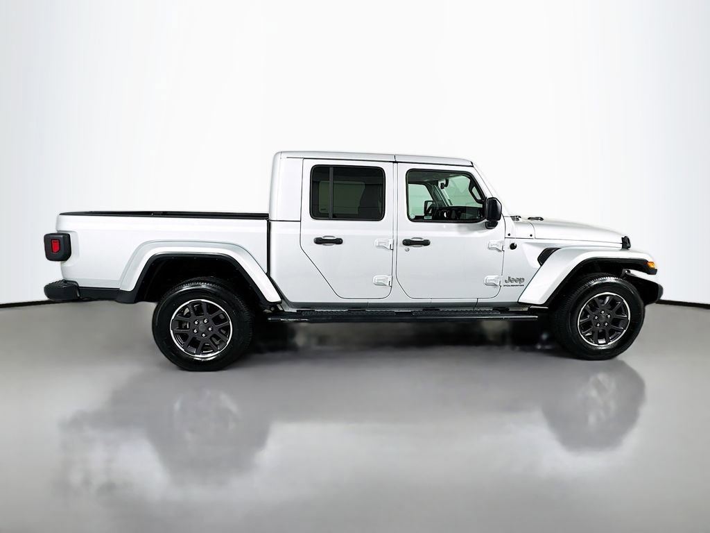 Used 2023 Jeep Gladiator Overland image 5