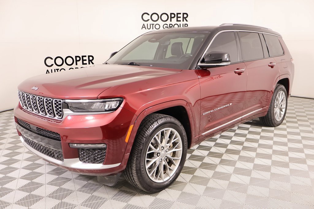 Used 2023 Jeep Grand Cherokee L Summit w/ Luxury Tech Group V image 11