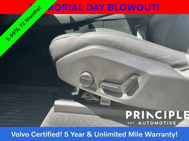 Certified 2025 Volvo XC90 B5 Plus w/ Protection Package Premier AWD/4WD image 32