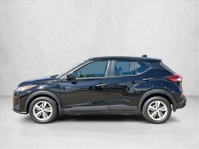 Used 2023 Nissan Kicks S FWD image 9