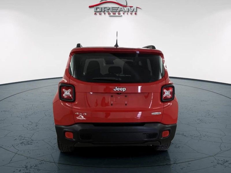 Used 2016 Jeep Renegade Latitude w/ Cold Weather Group image 21
