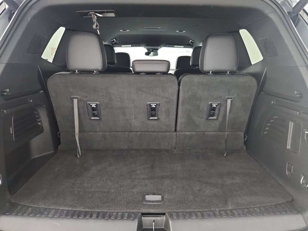 Used 2025 Buick Enclave Preferred FWD image 36