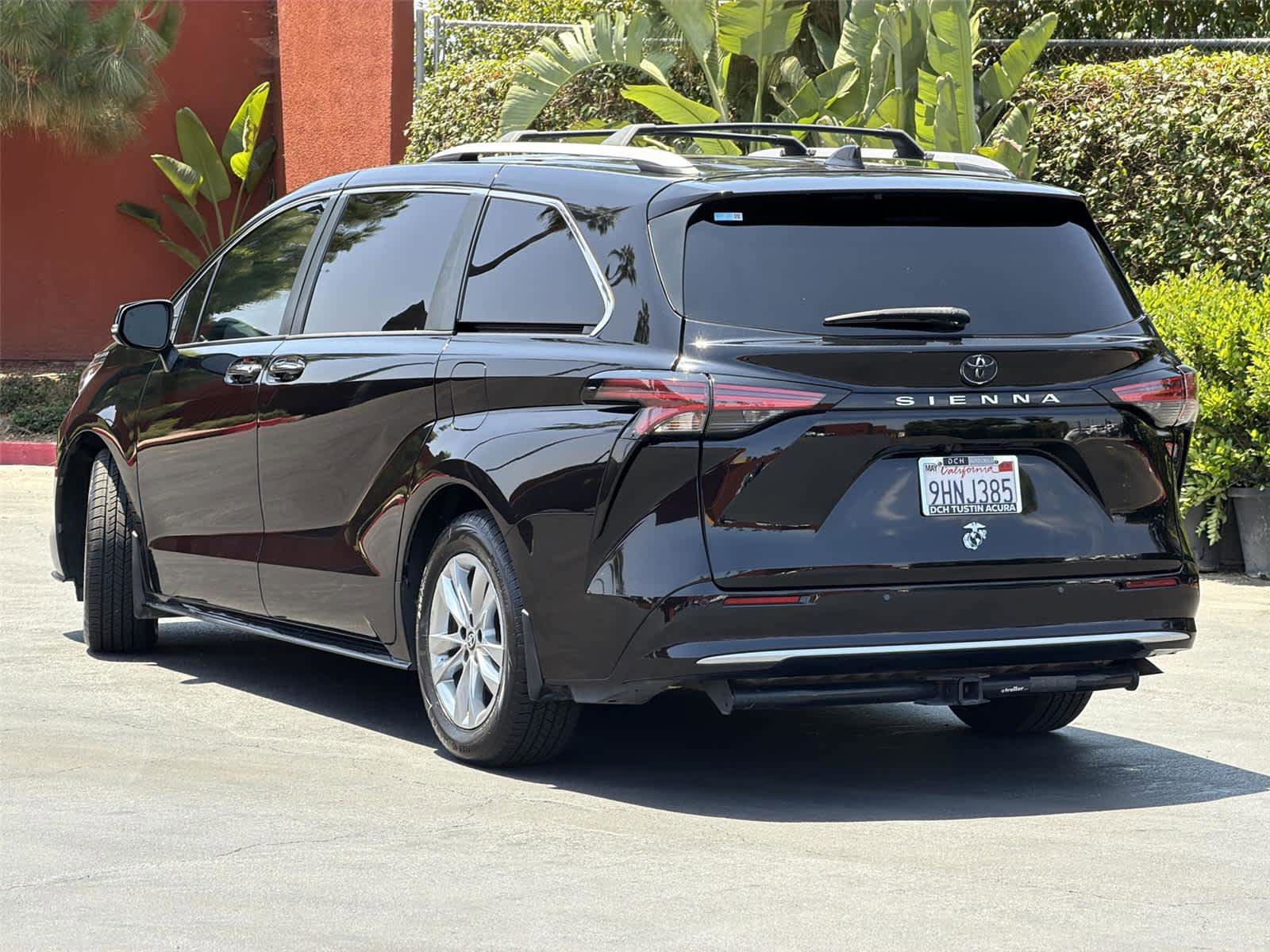 Used 2021 Toyota Sienna Limited AWD/4WD image 5