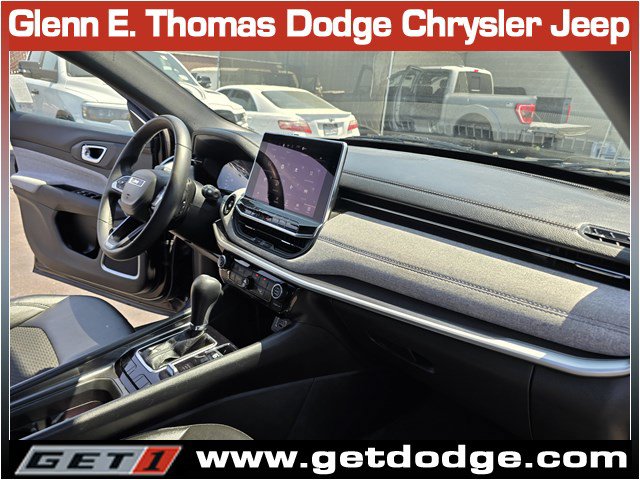 Certified 2024 Jeep Compass Latitude AWD/4WD image 32