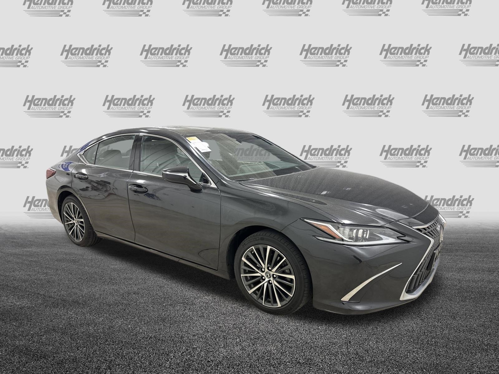 Used 2023 Lexus ES 350 w/ Premium Package FWD image 2