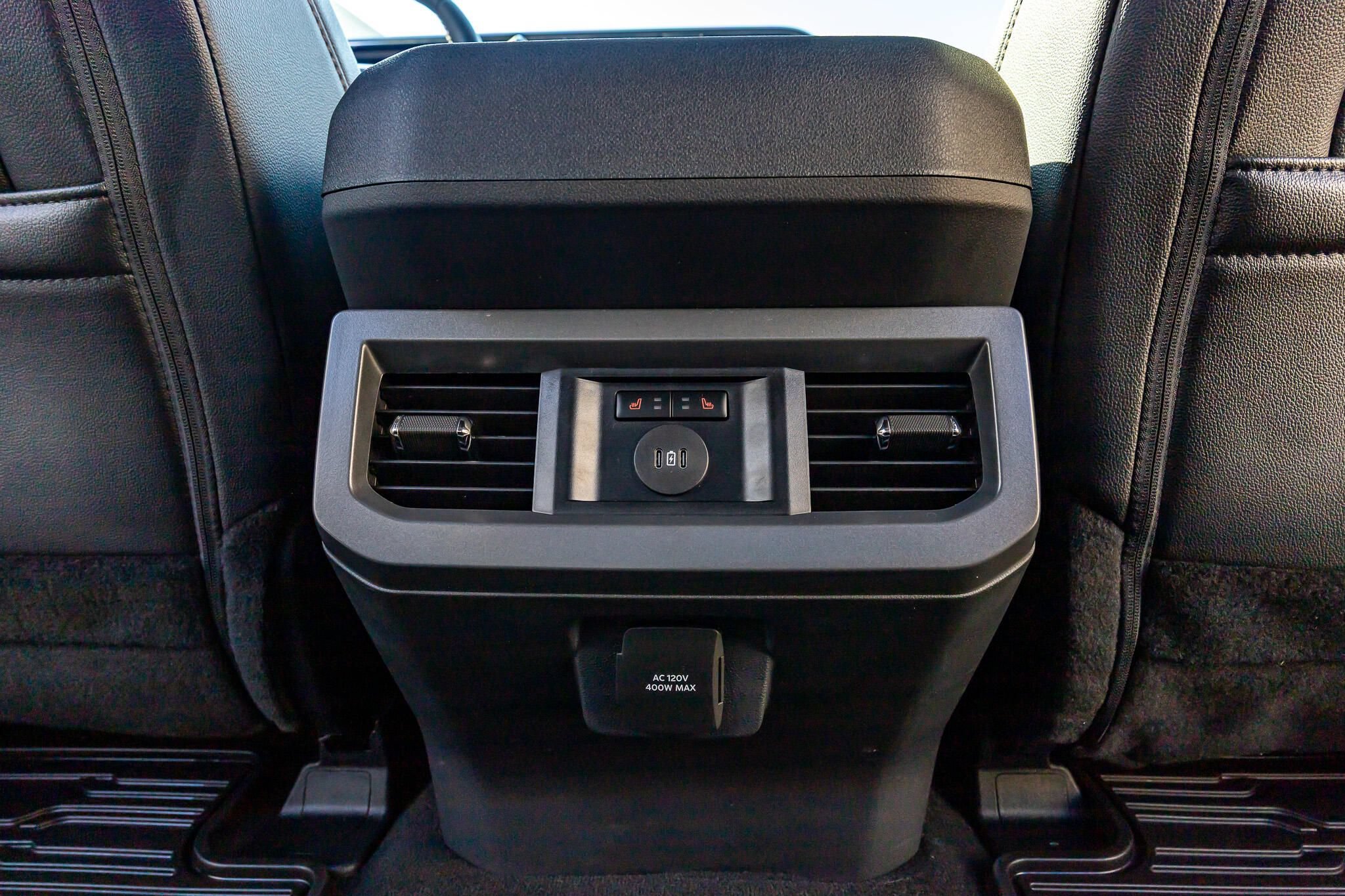 Used 2026 Ford F350 Lariat w/ Lariat Ultimate Package AWD/4WD image 34