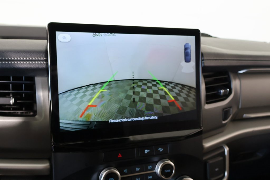 Used 2023 Ford Expedition Max XLT image 6