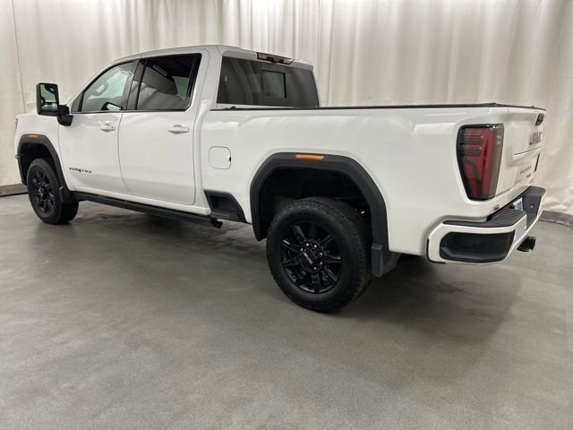 Used 2024 GMC Sierra 3500 AT4 w/ AT4 Premium Plus Package AWD/4WD image 3