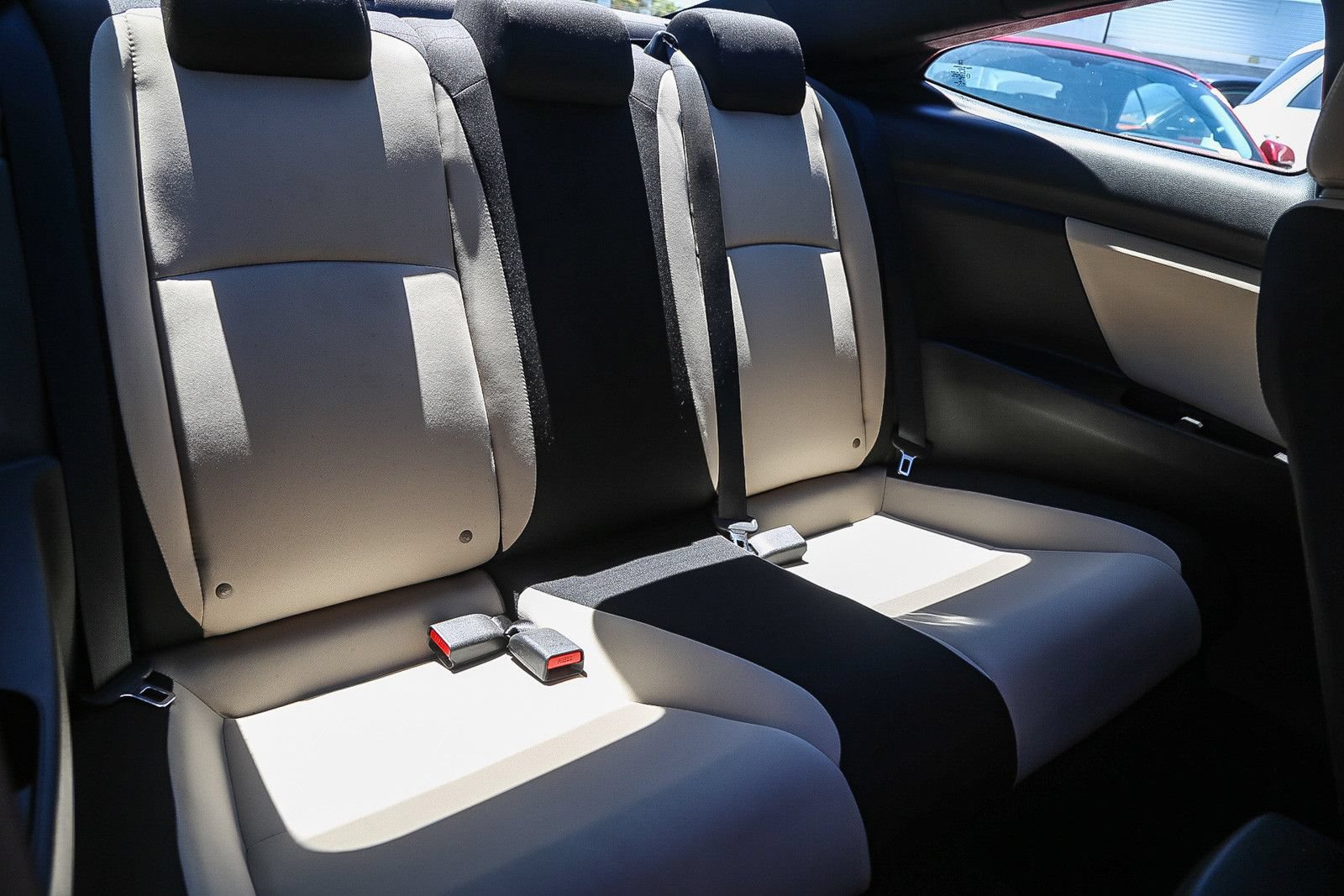 Used 2018 Honda Civic EX-T image 16