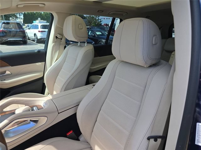 Used 2021 Mercedes-Benz GLS 580 4MATIC image 21