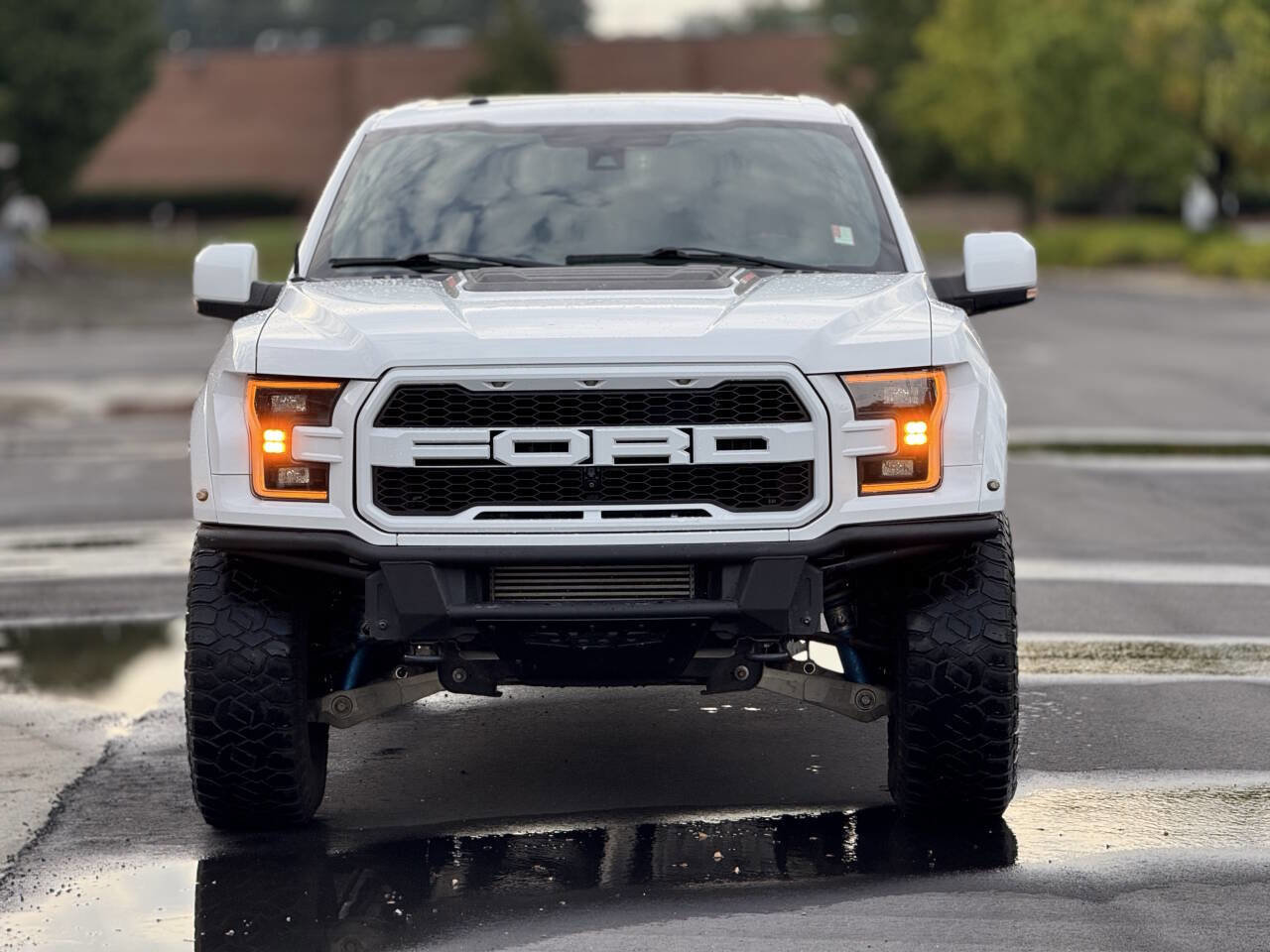 Used 2018 Ford F150 Raptor w/ Equipment Group 802A Luxury AWD/4WD image 4