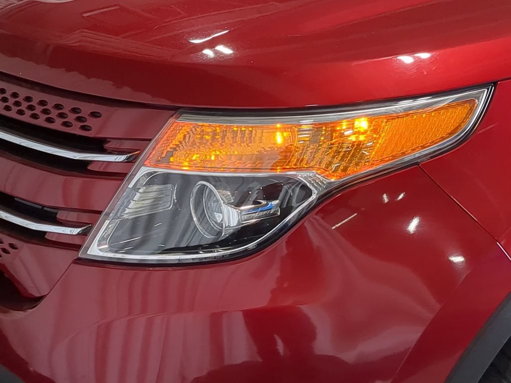 Used 2014 Ford Explorer Limited w/ Equipment Group 302A AWD/4WD image 14