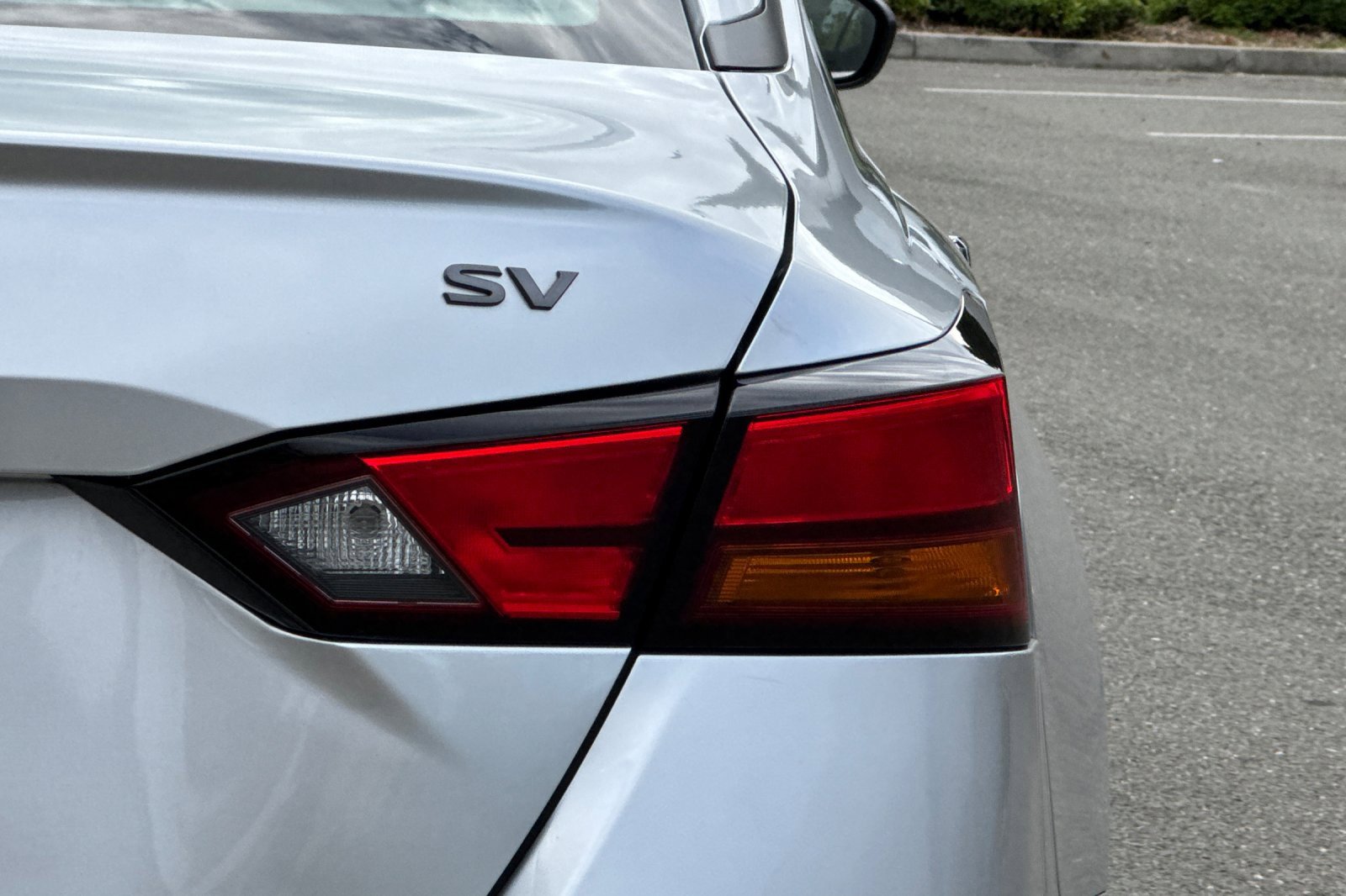 Used 2024 Nissan Altima 2.5 SV image 32