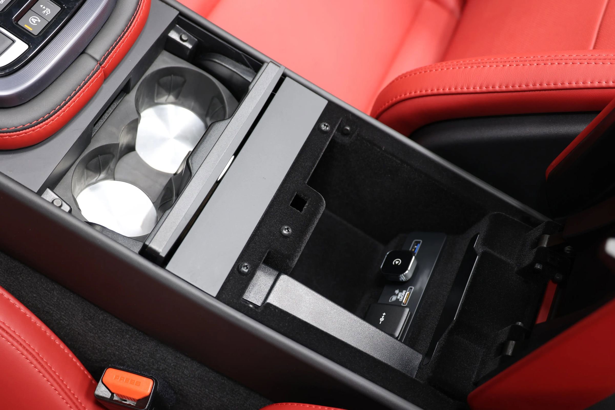 Used 2023 Jaguar F-TYPE R image 34