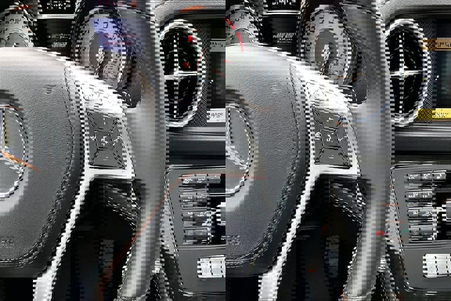 Used 2013 Mercedes-Benz SL 550 image 25