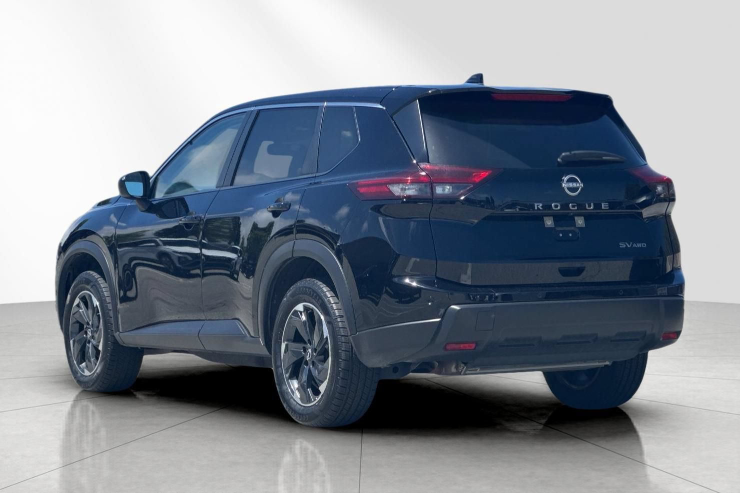 Used 2024 Nissan Rogue SV AWD/4WD image 6