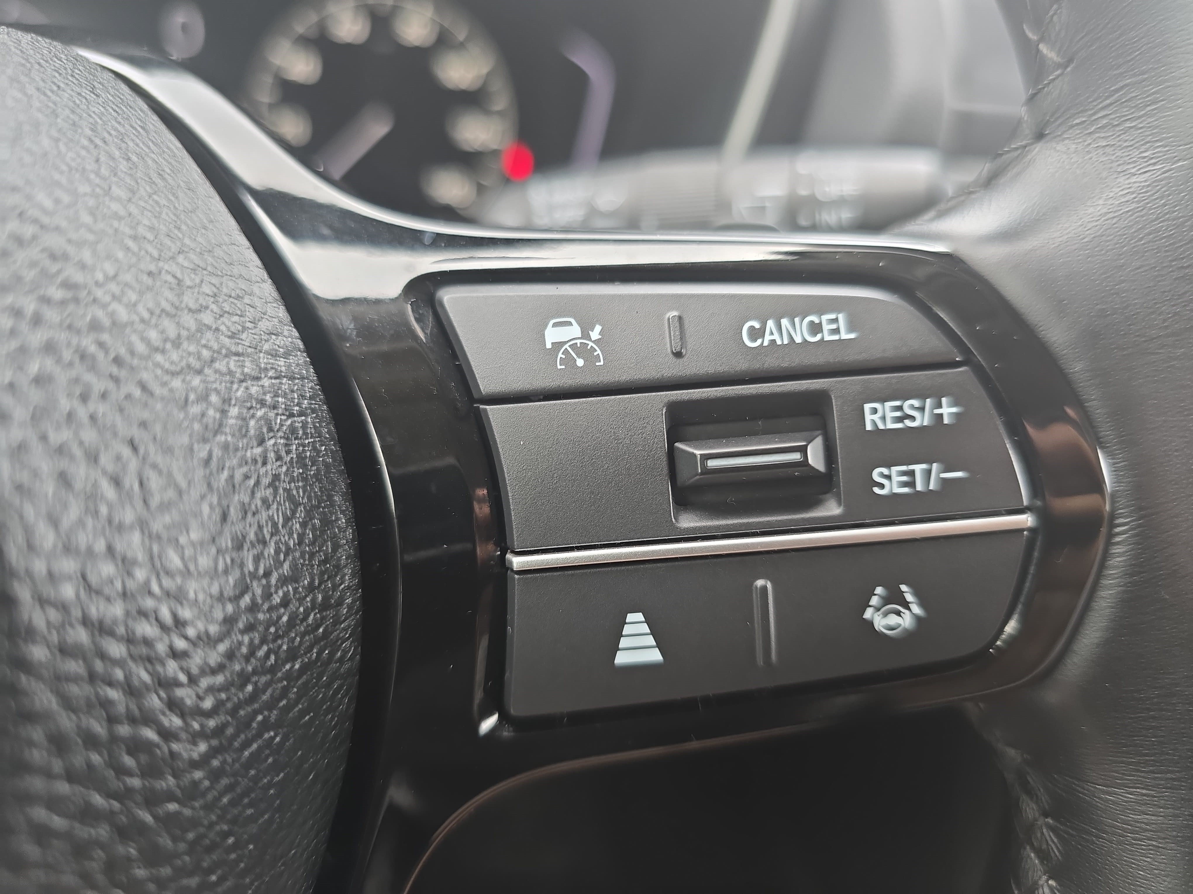 Used 2024 Honda Pilot Touring image 19