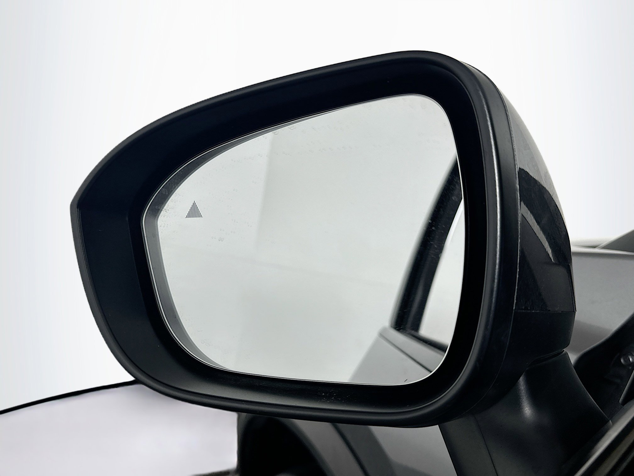 Used 2025 Nissan Rogue SV FWD image 16