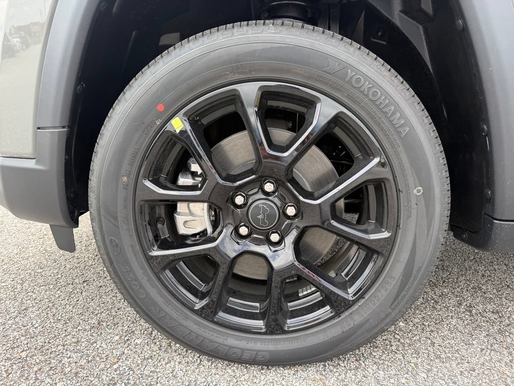 New 2026 Jeep Compass Latitude AWD/4WD image 26