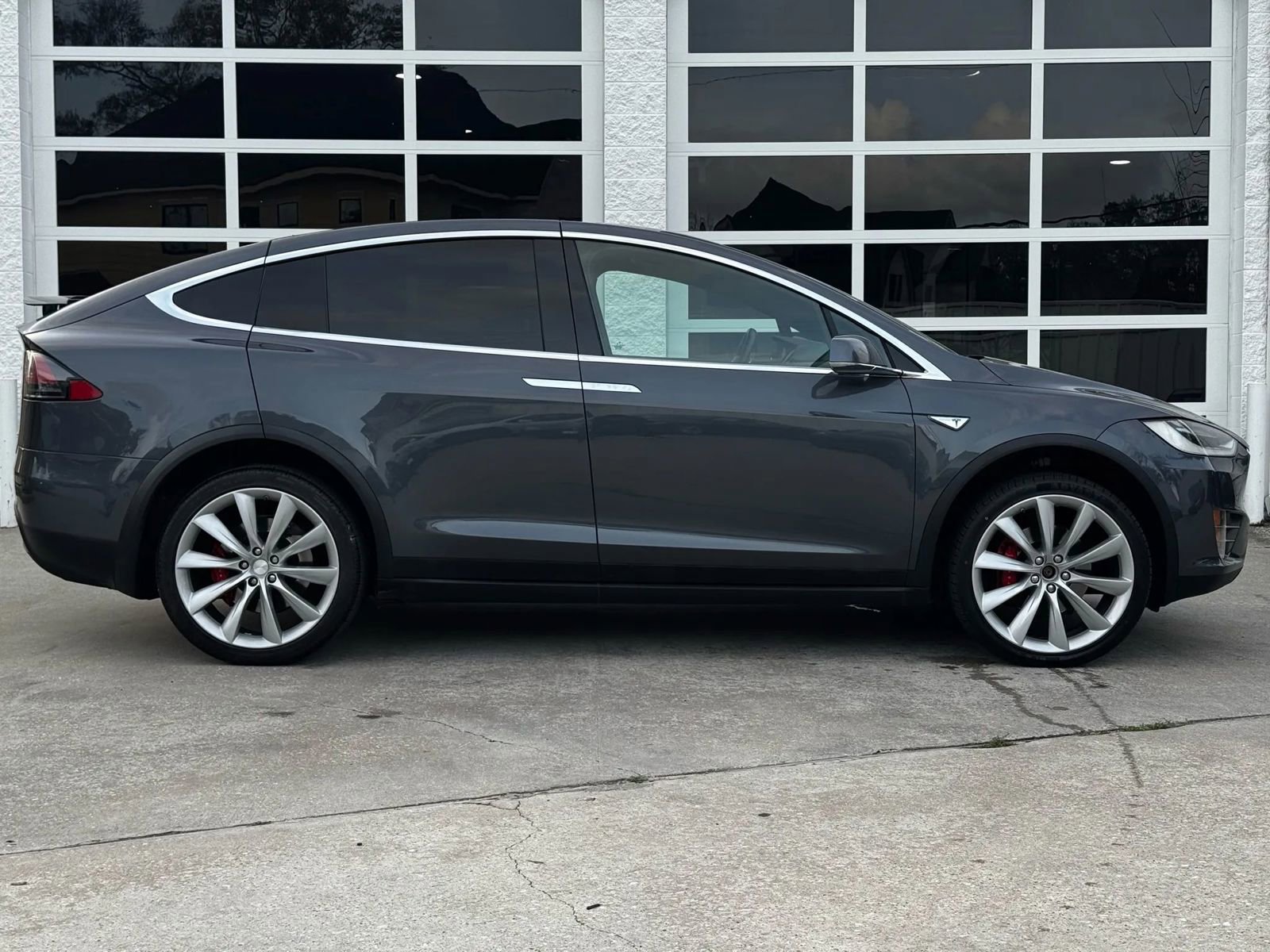Used 2016 Tesla Model X Performance image 29