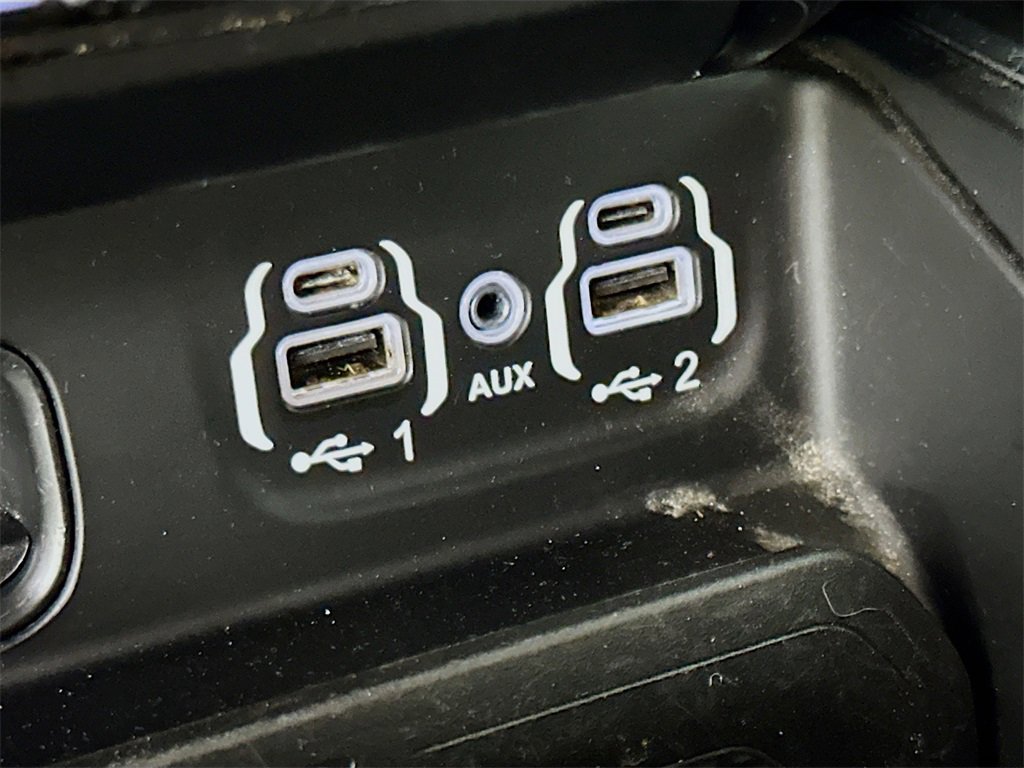 Used 2021 RAM 1500 Laramie image 32