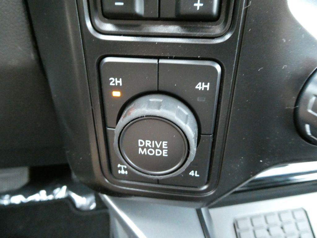 New 2026 Ford F250 Lariat w/ Black Appearance Package AWD/4WD image 25