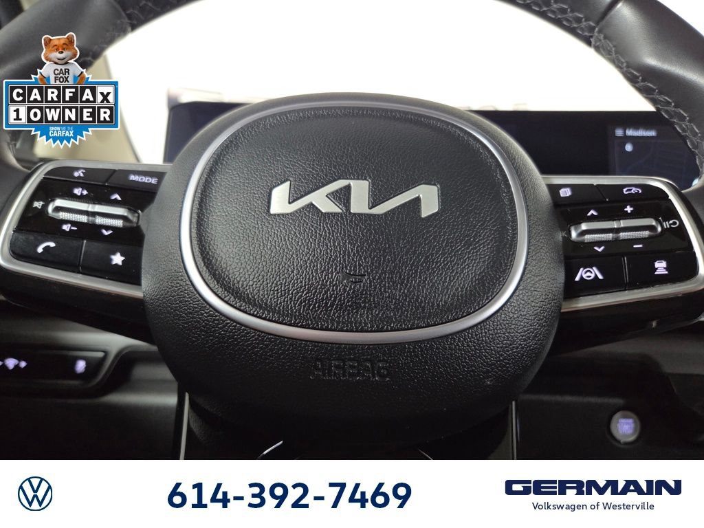 Used 2025 Kia Carnival SX FWD image 20