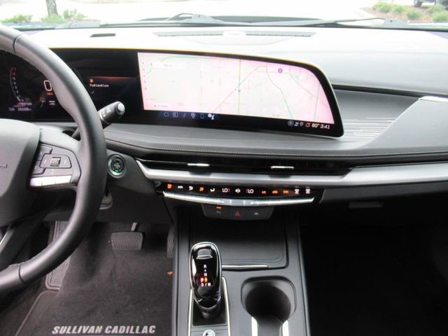 Certified 2025 Cadillac XT4 Premium Luxury image 21