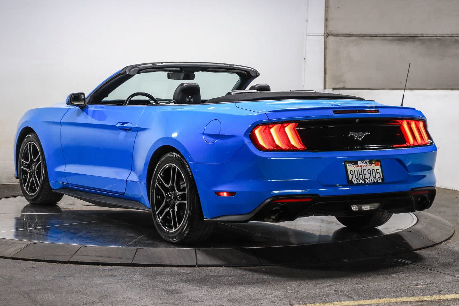 Used 2022 Ford Mustang Premium RWD image 13