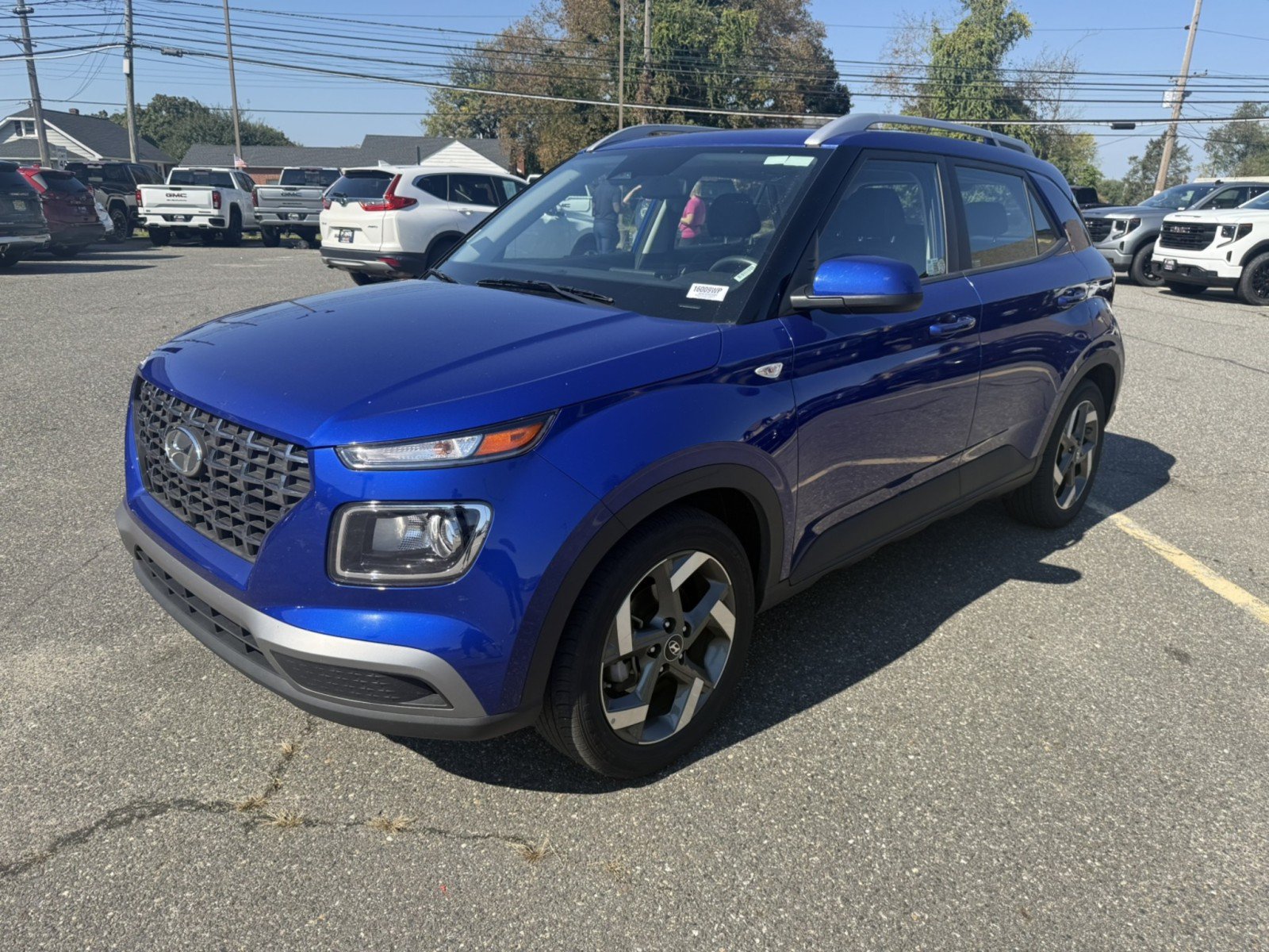 Used 2025 Hyundai Venue SEL FWD image 7