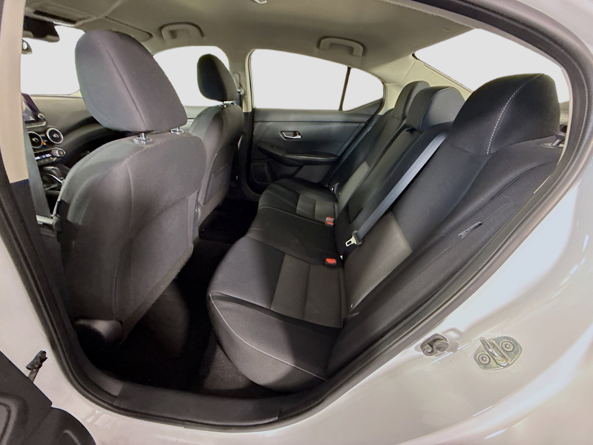 Used 2020 Nissan Sentra SV FWD image 25