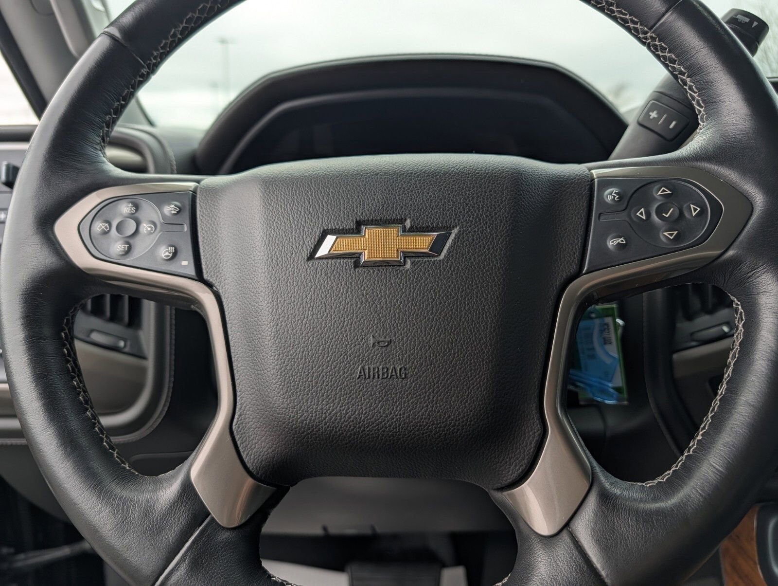 Used 2017 Chevrolet Silverado 2500 High Country w/ Duramax Plus Package image 34