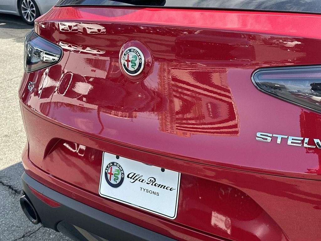 New 2026 Alfa Romeo Stelvio Sprint AWD/4WD image 12