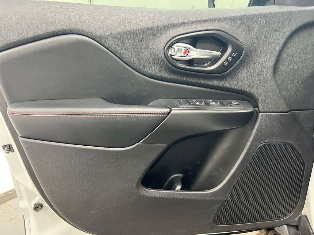 Used 2021 Jeep Cherokee Trailhawk w/ Sun, Sound & Nav Group image 22