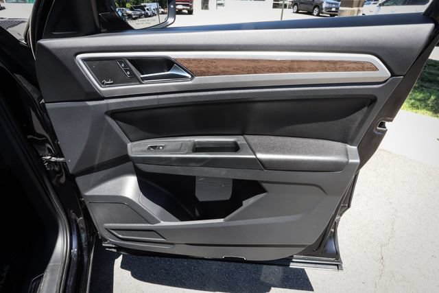 Used 2018 Volkswagen Atlas SEL Premium AWD/4WD image 46