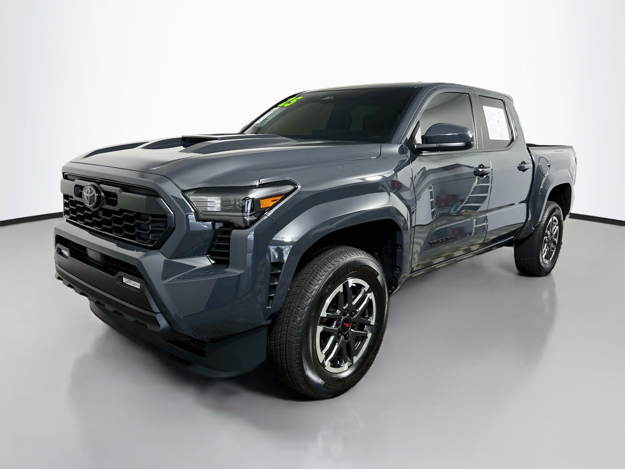 Used 2025 Toyota Tacoma TRD Sport RWD image 9