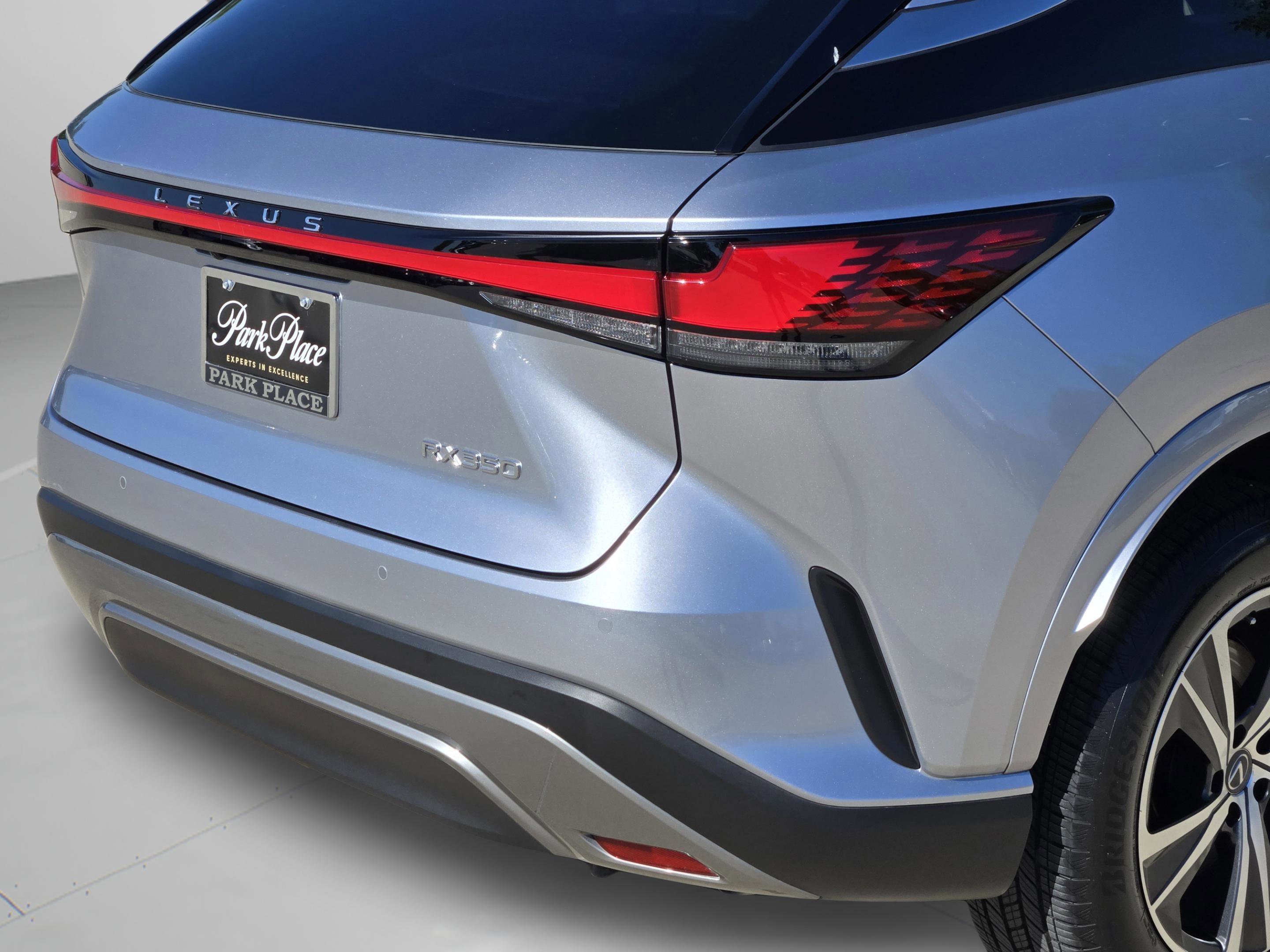 Used 2025 Lexus RX 350 Premium w/ Accessory Package (Z1) FWD image 40