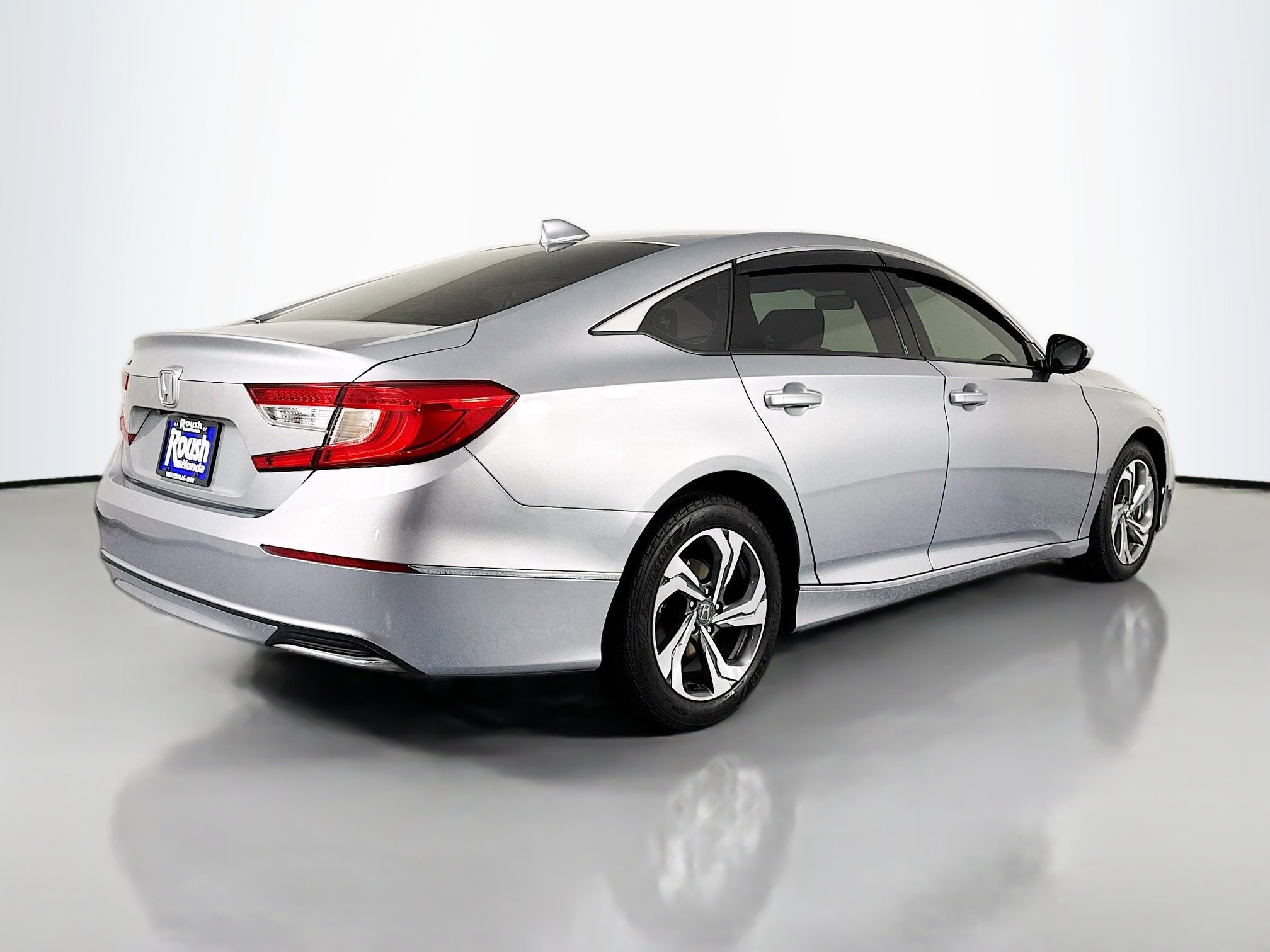 Certified 2019 Honda Accord EX image 5