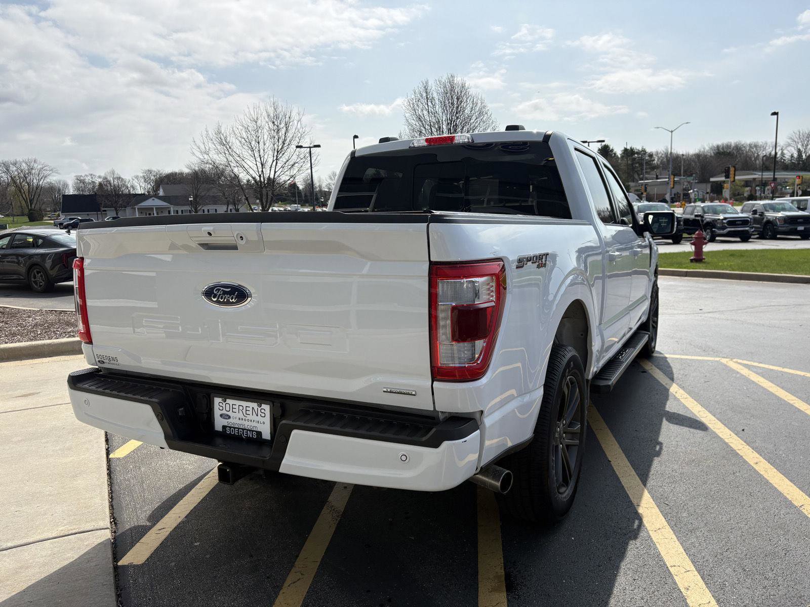 Used 2022 Ford F150 Lariat w/ Equipment Group 502A High AWD/4WD image 6