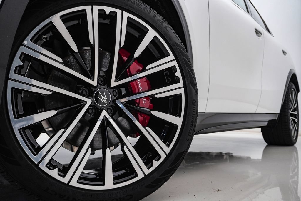 Certified 2025 Maserati Grecale Modena AWD/4WD image 5