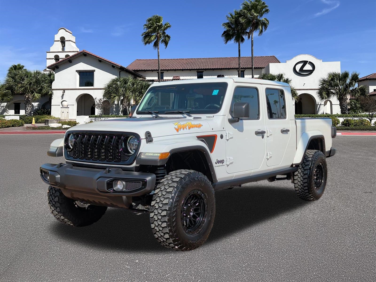 Used 2024 Jeep Gladiator Sport AWD/4WD image 5