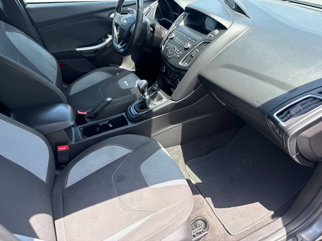 Used 2018 Ford Focus ST FWD image 13
