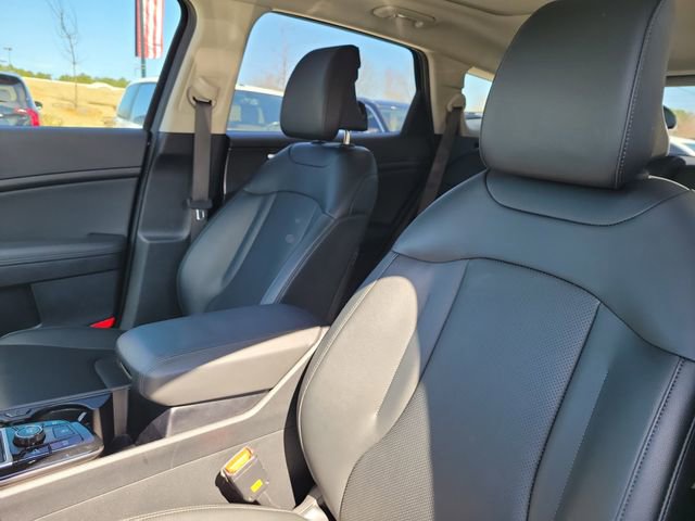 Certified 2025 Kia Sportage SX image 3