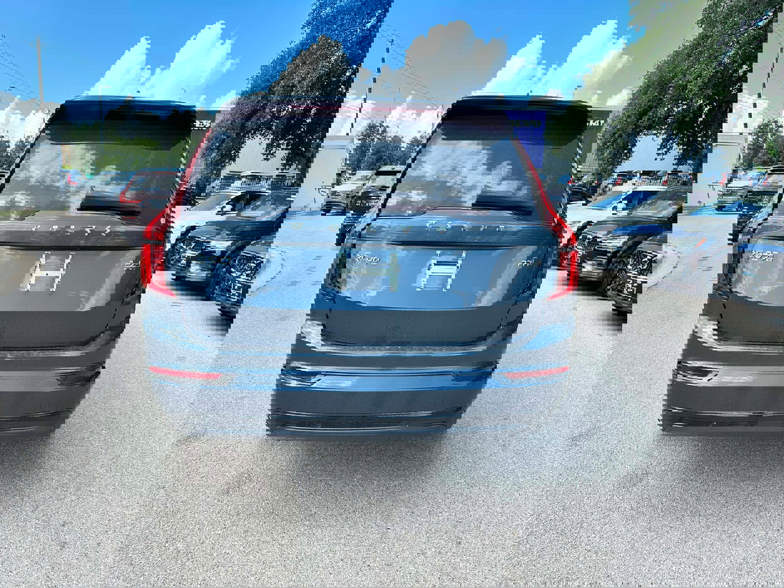 Used 2026 Volvo XC90 B6 Ultra w/ Lounge Package image 5