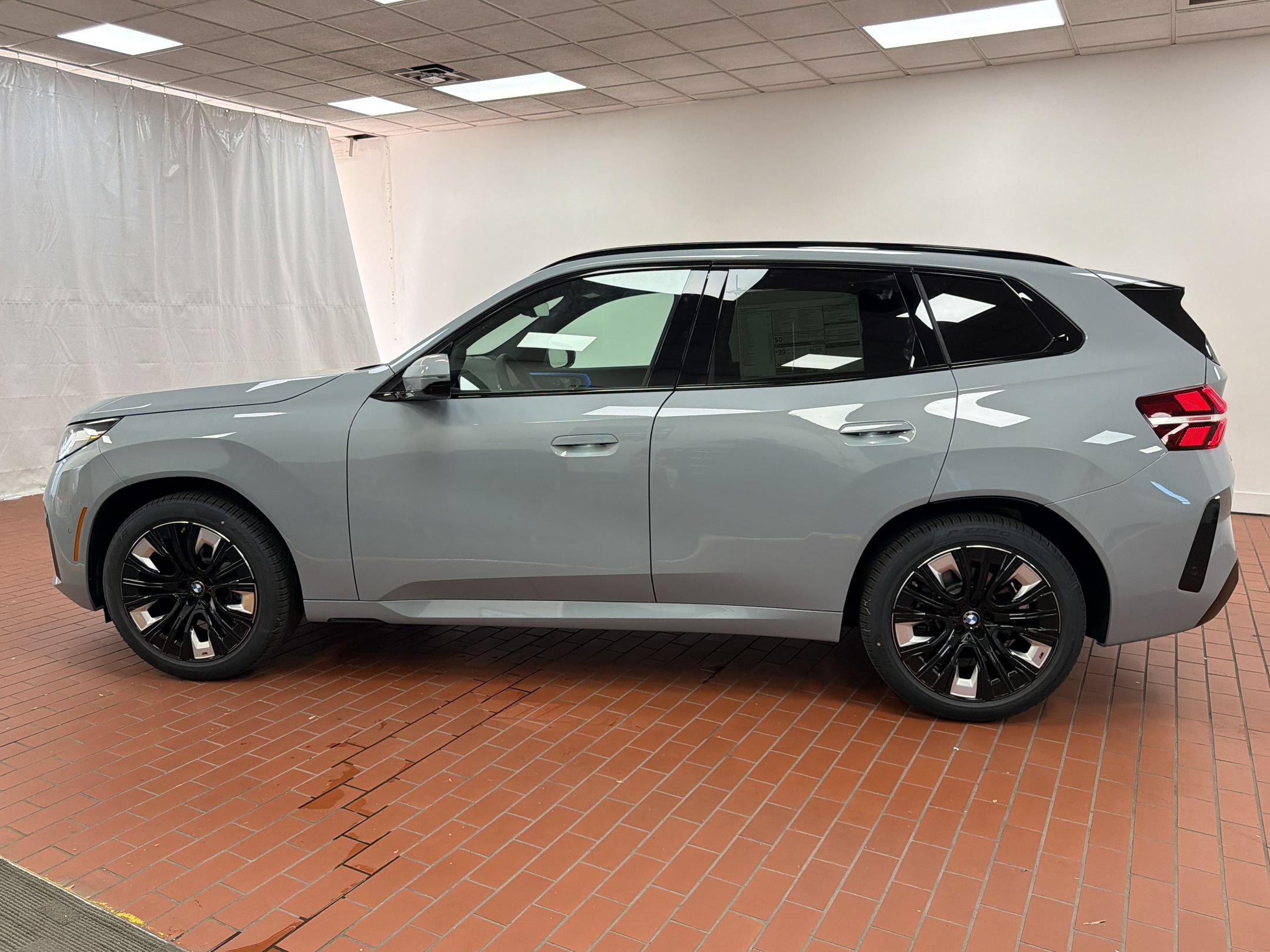 Used 2026 BMW X3 xDrive30i w/ Premium Package AWD/4WD image 2