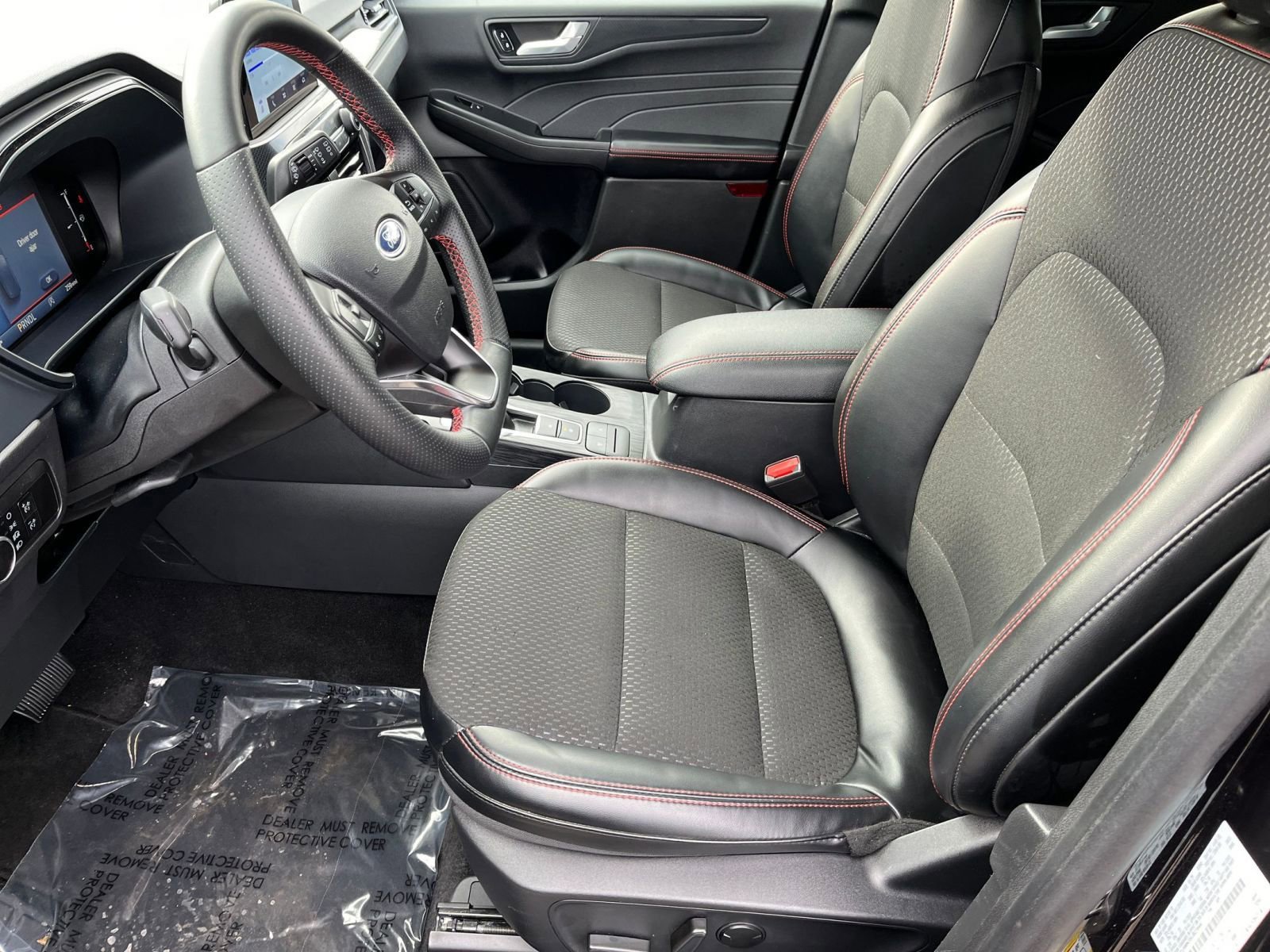 Used 2025 Ford Escape ST-Line image 23