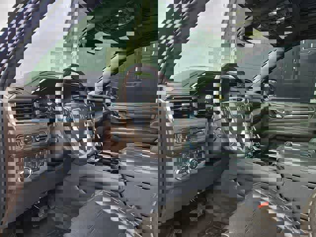 Used 2022 GMC Yukon XL Denali w/ Denali Premium Package video 2