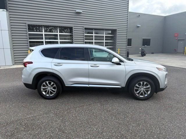 Used 2020 Hyundai Santa Fe SE FWD image 3