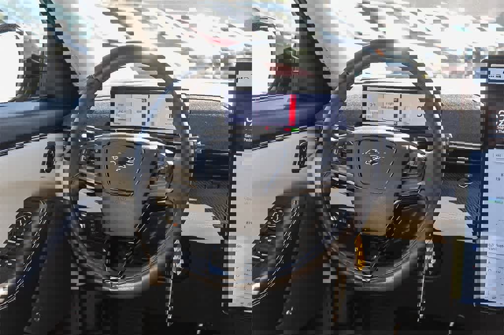 Used 2022 Ford Mustang Mach-E Premium image 21